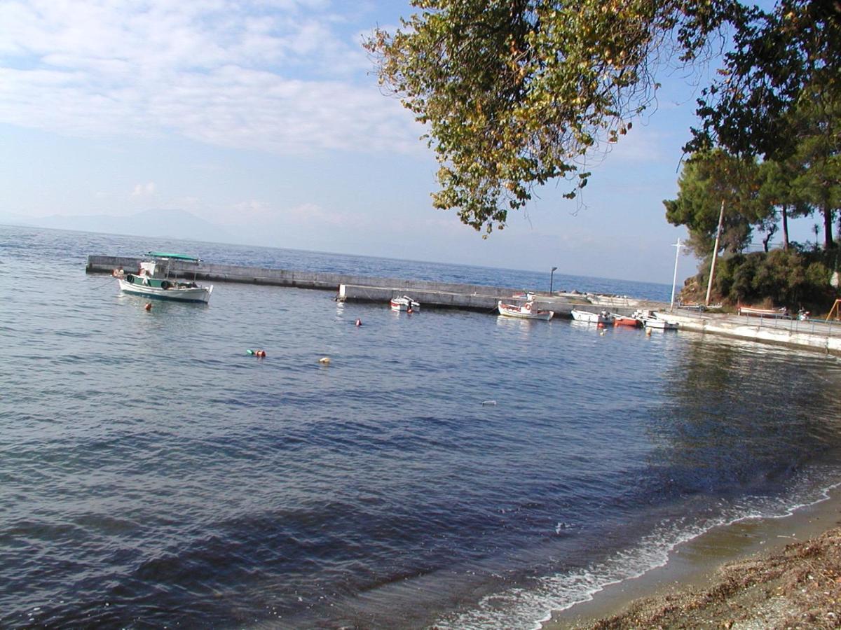 Villa Imelda Áfissos Buitenkant foto